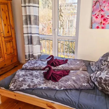 Gruenes Sundchalet * שטראלסונד